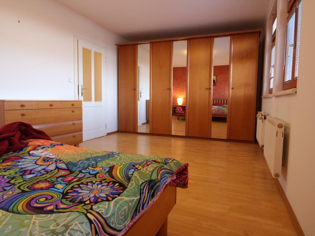 Apartment Zaverka Near Castle *